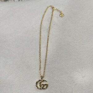 Elegant Gold Necklace